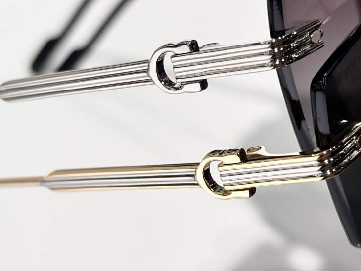 Picture of Cartier Sunglasses _SKUfw77796255fw